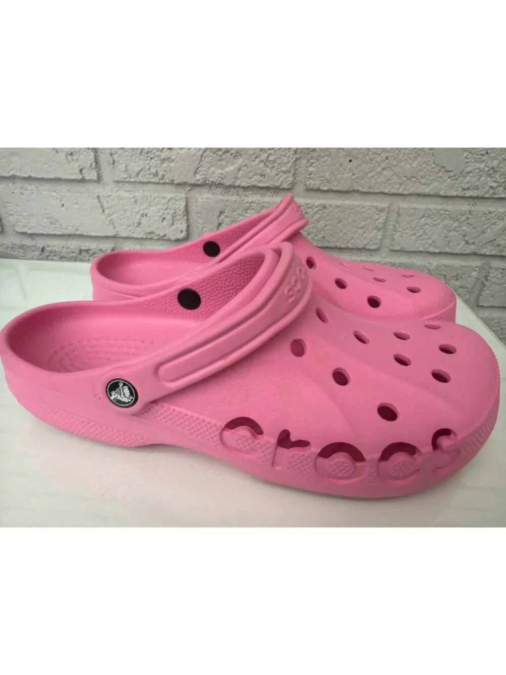 Crocs Baya Men Electric Pink Clog Slides Size Unisex 11M / 13W